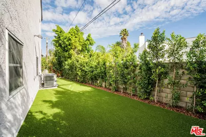 5110 Garden Grove Ave, Tarzana, CA 91356 - Photo 30