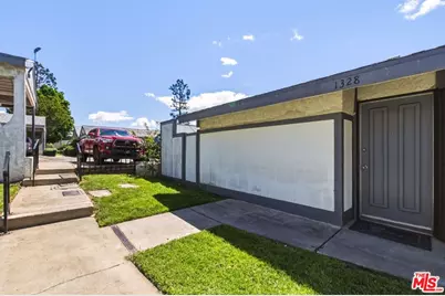 1328 W 8th St, Upland, CA 91786 - Photo 2