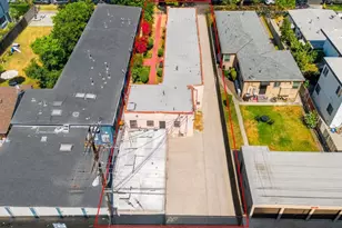 3427 S Bronson Ave, Los Angeles, CA 90018 - Photo 12