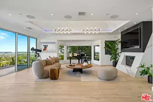 7944 Fareholm Dr, Los Angeles, CA 90046 - Photo 8