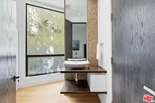 6610 Maryland Dr, Los Angeles, CA 90048 - Photo 16