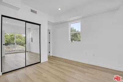 10828 Hesby St, North Hollywood, CA 91601 - Photo 30