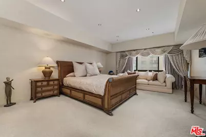 10790 Wilshire Blvd #1001, Los Angeles, CA 90024 - Photo 16
