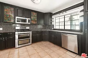 2008 S Bedford St, Los Angeles, CA 90034 - Photo 8