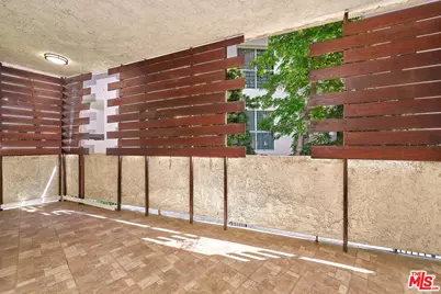 420 S Barrington Ave #102, Los Angeles, CA 90049 - Photo 18