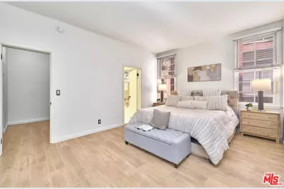 420 S Barrington Ave #102, Los Angeles, CA 90049 - Photo 24