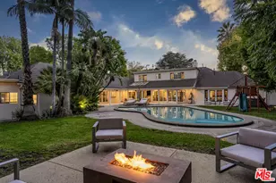 15405 Valley Vista Blvd, Sherman Oaks, CA 91403 - Photo 2