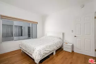 221 S Gale Dr, Beverly Hills, CA 90211 - Photo 18