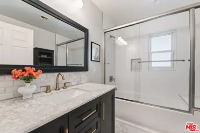 14056 Margate St, Sherman Oaks, CA 91401 - Photo 16