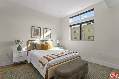 1318 N Vista St, Los Angeles, CA 90046 - Photo 20