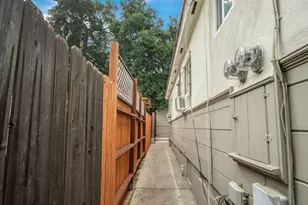 10342 Oro Vista Ave, Sunland, CA 91040 - Photo 56