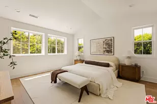 4027 Dixie Canyon Ave, Sherman Oaks, CA 91423 - Photo 14
