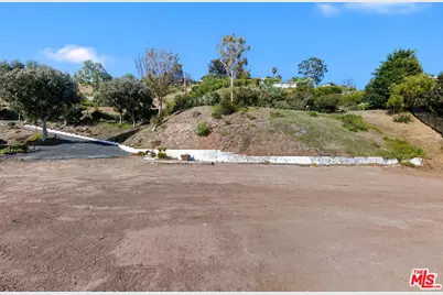 20756 Seaboard Rd, Malibu, CA 90265 - Photo 10