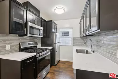 435 W Regent St, Inglewood, CA 90301 - Photo 8