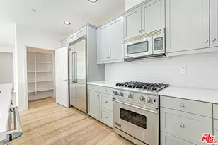 12883 Runway Rd, Playa Vista, CA 90094 - Photo 14