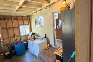 1222 E 18th St, Bakersfield, CA 93305 - Photo 8