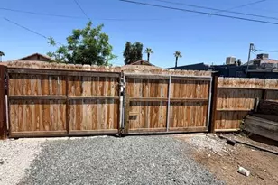 1222 E 18th St, Bakersfield, CA 93305 - Photo 14