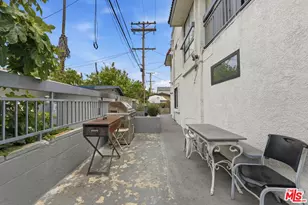 345 W Acacia Ave, Glendale, CA 91204 - Photo 32