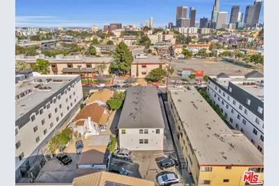 161 S Burlington Ave, Los Angeles, CA 90057 - Photo 12