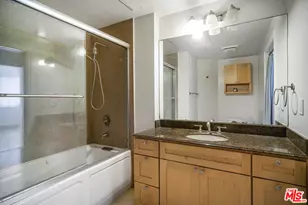 3061 W 12th Pl, Los Angeles, CA 90006 - Photo 28