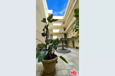 3061 W 12th Pl #308, Los Angeles, CA 90006 - Photo 2
