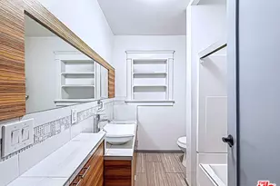 3025 Edgehill Dr, Los Angeles, CA 90018 - Photo 12