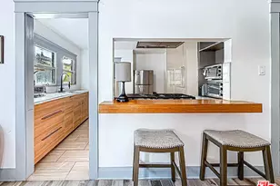 3025 Edgehill Dr, Los Angeles, CA 90018 - Photo 6