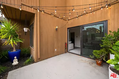 100 Hurlbut St #12, Pasadena, CA 91105 - Photo 22