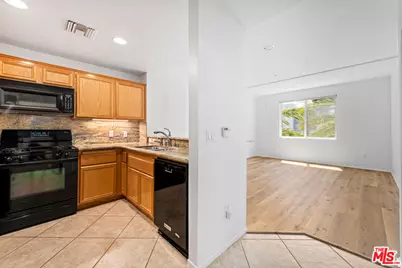 13200 Pacific Prome #322, Playa Vista, CA 90094 - Photo 1