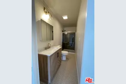 1306 Talmadge St, Los Angeles, CA 90027 - Photo 24