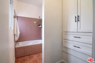 5761 W Olympic Blvd, Los Angeles, CA 90036 - Photo 18