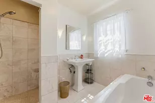 5506 Summerhill Dr, Los Angeles, CA 90043 - Photo 28