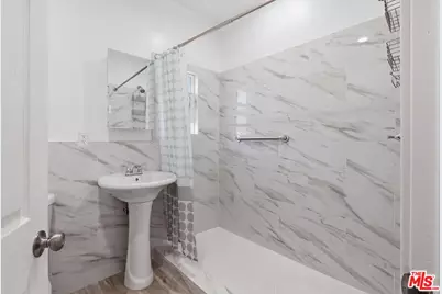 1801 W 43rd St, Los Angeles, CA 90062 - Photo 10