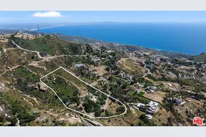 260 Loma Metisse Rd, Malibu, CA 90265 - Photo 14