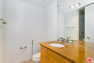 10750 Wilshire Blvd, Los Angeles, CA 90024 - Photo 22