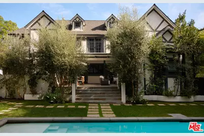 2501 N Vermont Ave, Los Angeles, CA 90027 - Photo 16