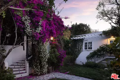 2558 Glendower Ave, Los Angeles, CA 90027 - Photo 2