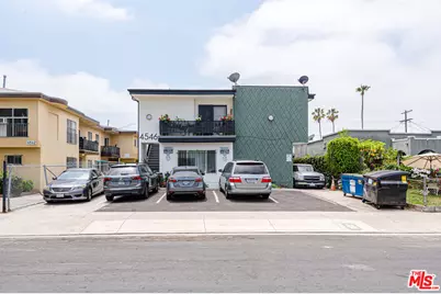 4546 W 17th St, Los Angeles, CA 90019 - Photo 1