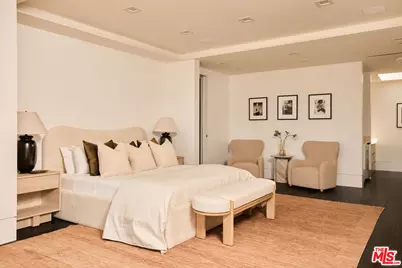 2700 Woodstock Rd, Los Angeles, CA 90046 - Photo 32