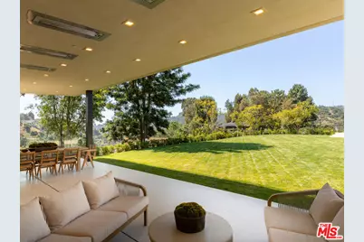 2700 Woodstock Rd, Los Angeles, CA 90046 - Photo 12