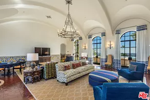 11201 Chalon Rd, Los Angeles, CA 90049 - Photo 52