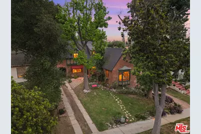 1242 N Isabel St, Glendale, CA 91207 - Photo 2
