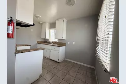 1834 W 87th St, Los Angeles, CA 90047 - Photo 20