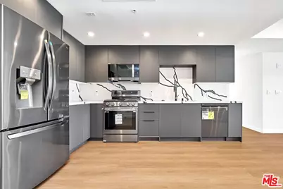 321 S Oxford Ave #405, Los Angeles, CA 90010 - Photo 22