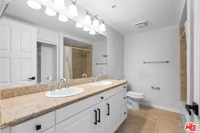 1401 S St Andrews Pl #201, Los Angeles, CA 90019 - Photo 16