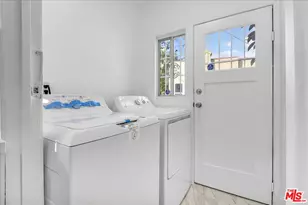 1185 S Tremaine Ave, Los Angeles, CA 90019 - Photo 24