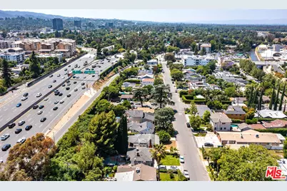 15144 Morrison St, Sherman Oaks, CA 91403 - Photo 24