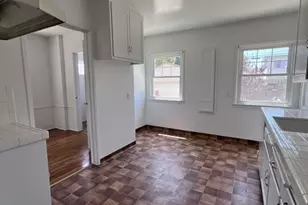 1851 Brockton Ave, Los Angeles, CA 90025 - Photo 10