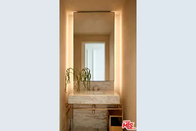 211 W Elm Ct #23B, Los Angeles, CA 90067 - Photo 14