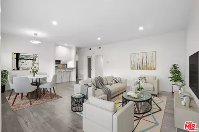 424 S Westmoreland Ave #306, Los Angeles, CA 90020 - Photo 1